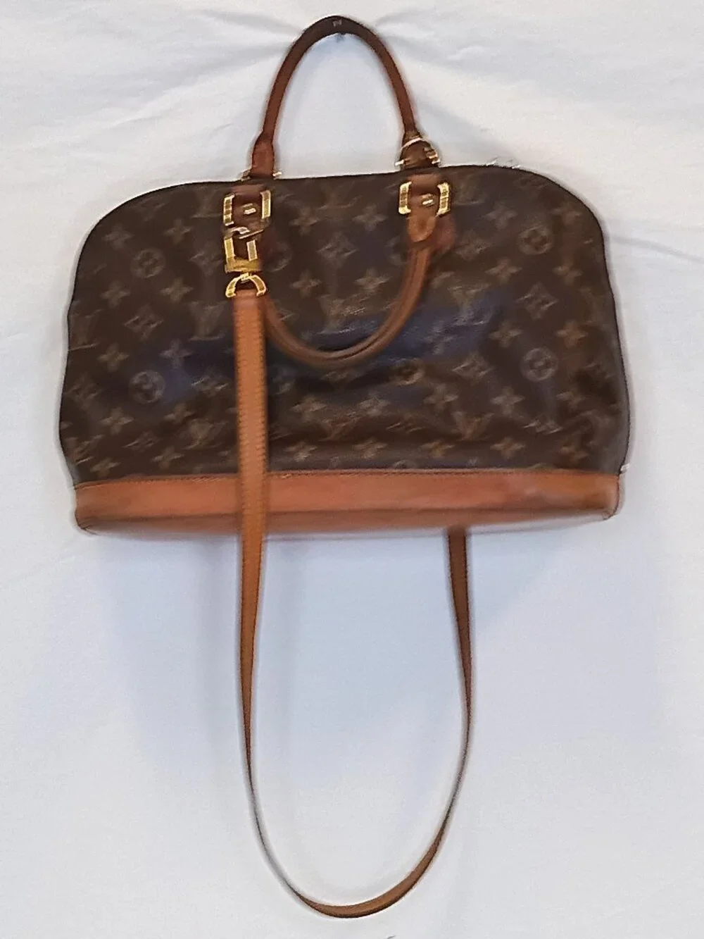 Louis Vuitton signature grade
